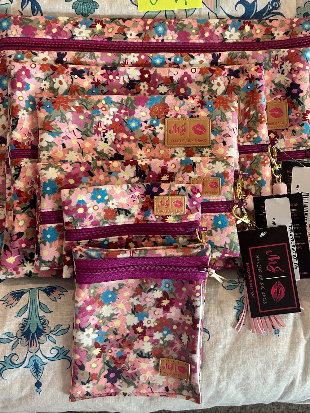 Makeup junkie Dark Floral set